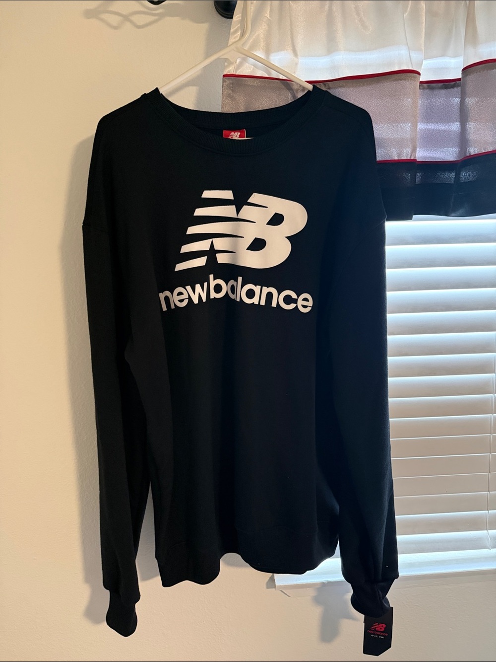 New Balance Men’s Black Crewneck Sweatshirt with White Logo